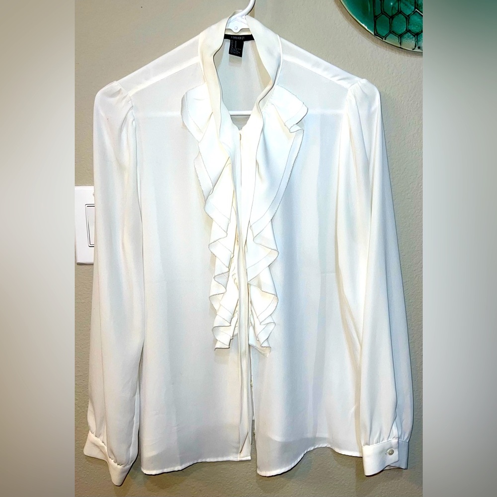 Forever 21 White Ruffle Blouse Sz M
